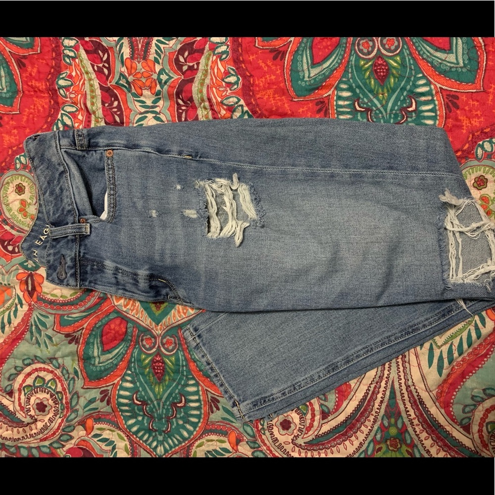 American Eagle tomgirl jeans